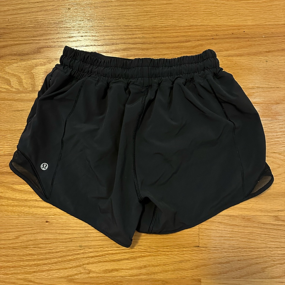 Lululemon Hotty Hot LR Short 4”